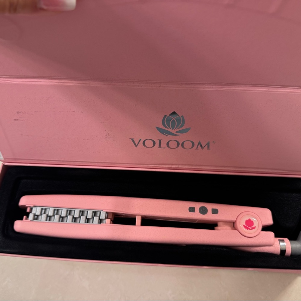 VOLOOM Pink Mini Hair Crimper - Compact Travel Styler